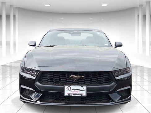 Used 2026 Ford Mustang Coupe RWD image 5