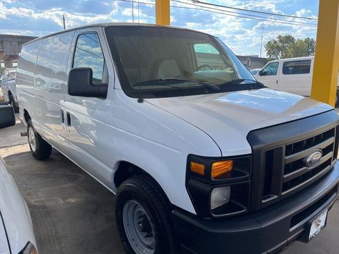 Used 2008 Ford E-350 and Econoline 350 Super Duty image 3