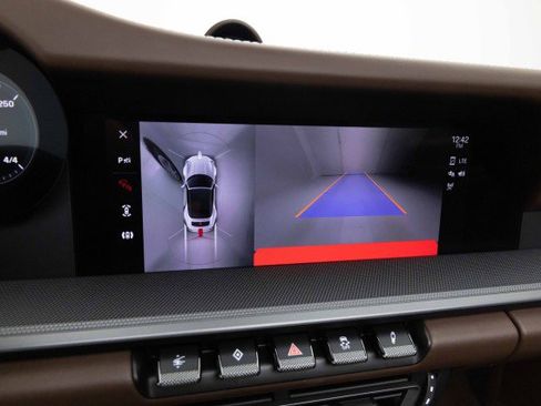 Used 2024 Porsche 911 Carrera image 30