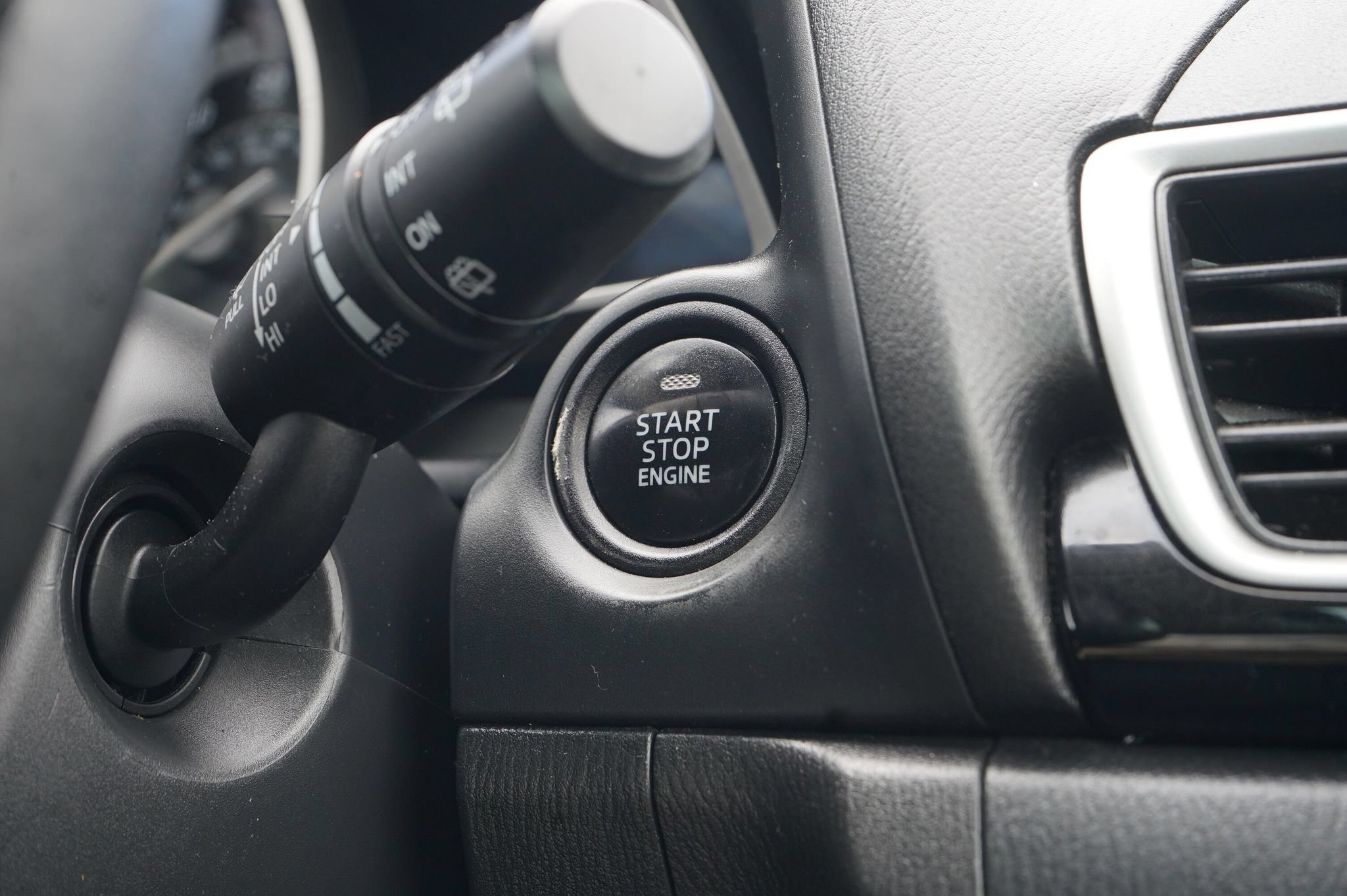 Used 2014 MAZDA MAZDA3 i Touring w/ Moonroof Package 1 FWD image 21