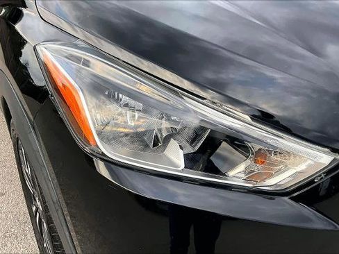 Certified 2020 Nissan Kicks SV image 26