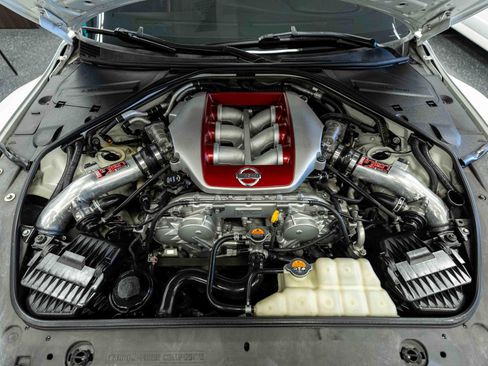 Used 2014 Nissan GT-R Black Edition AWD/4WD image 14