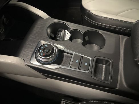 New 2025 Ford Escape SE w/ PHEV Premium Package image 33