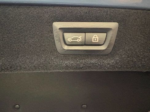 Used 2020 BMW M850i xDrive Coupe w/ M Carbon Exterior Package image 50