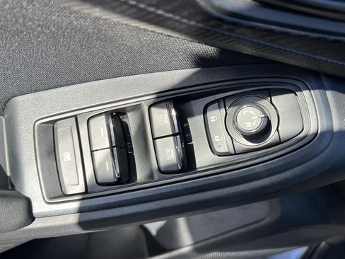 Used 2023 Subaru Crosstrek 2.0i image 15