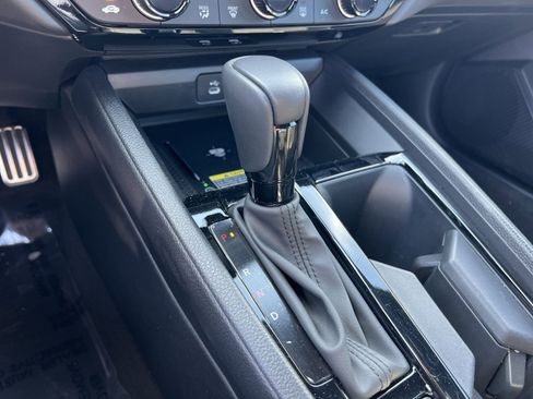 Used 2025 Honda Accord Sport image 29