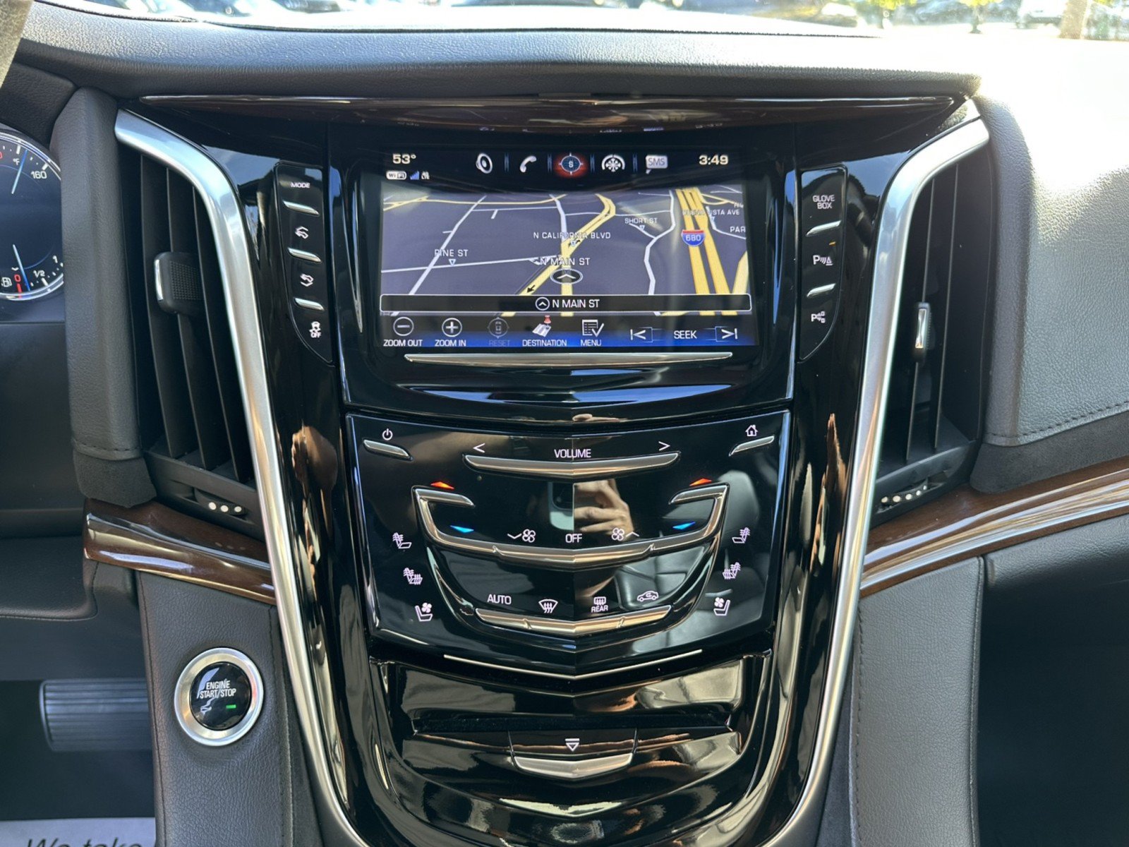 Used 2020 Cadillac Escalade ESV 2WD image 25