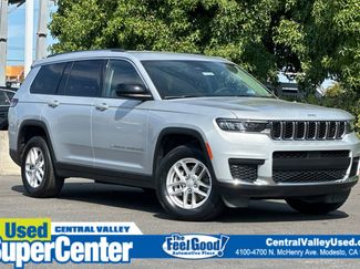 Certified 2023 Jeep Grand Cherokee L Laredo image 1