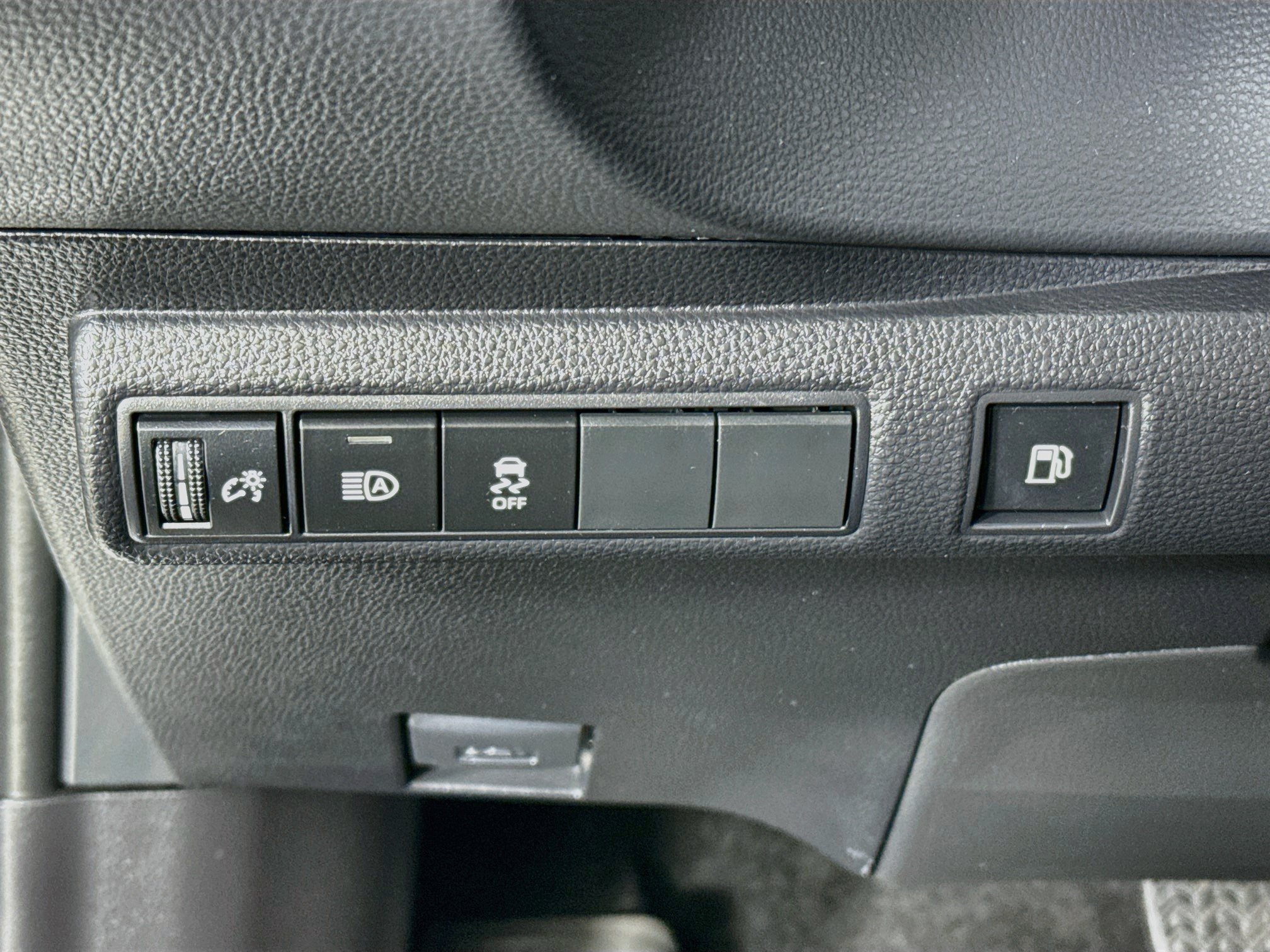 Certified 2024 Toyota Corolla SE AWD/4WD image 12