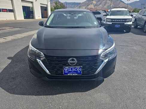 Used 2024 Nissan Sentra SV FWD image 2