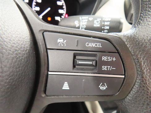 Used 2025 Honda HR-V LX image 21