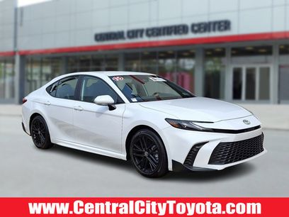 Used 2025 Toyota Camry SE