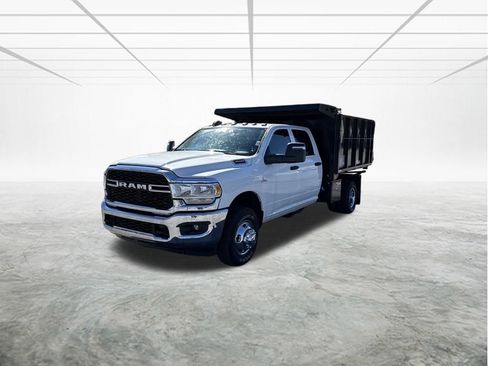 Used 2023 RAM 3500 Tradesman w/ Chrome Appearance Group image 8