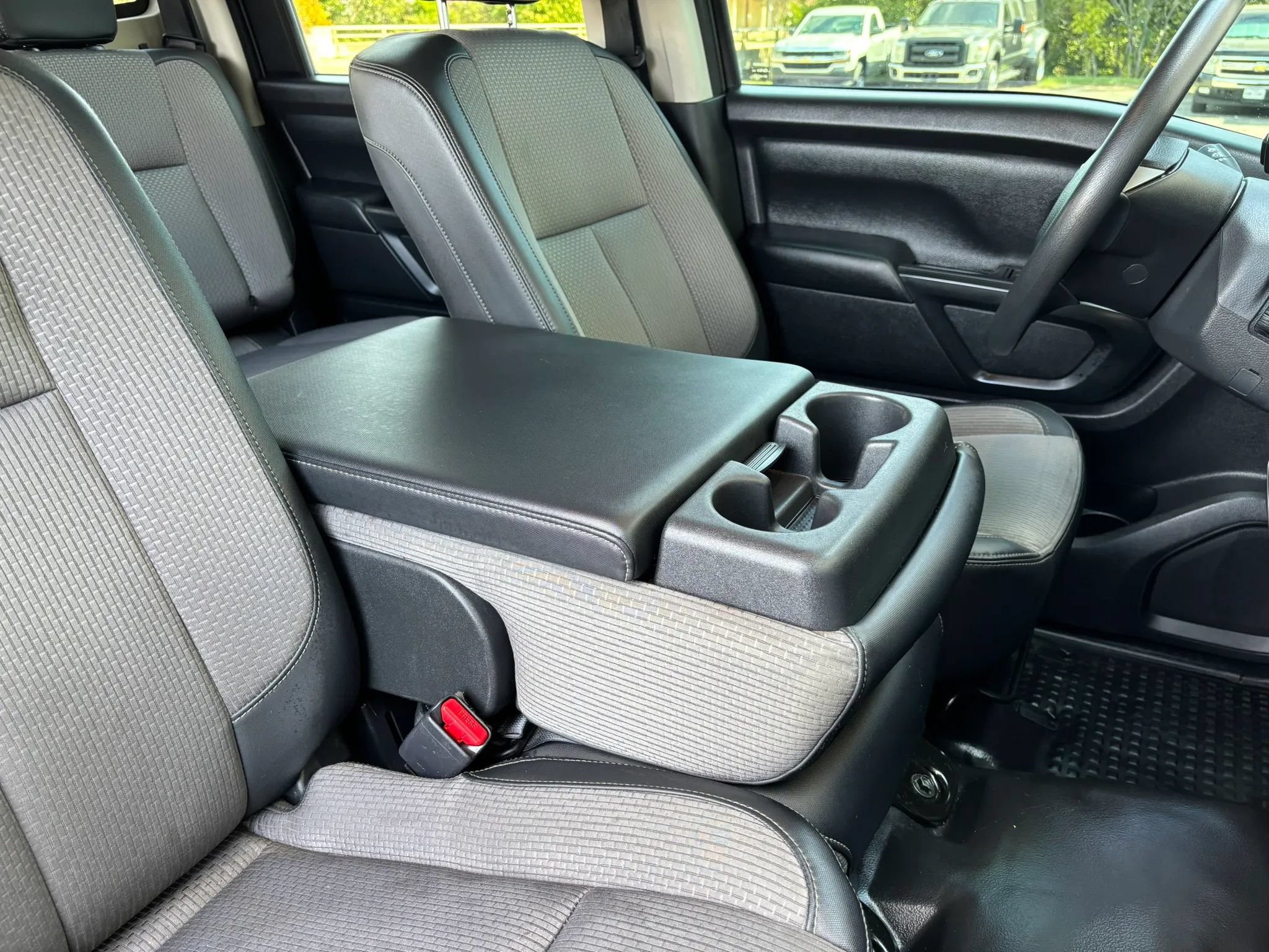 Used 2019 Nissan Titan S w/ S Utility Package RWD image 35