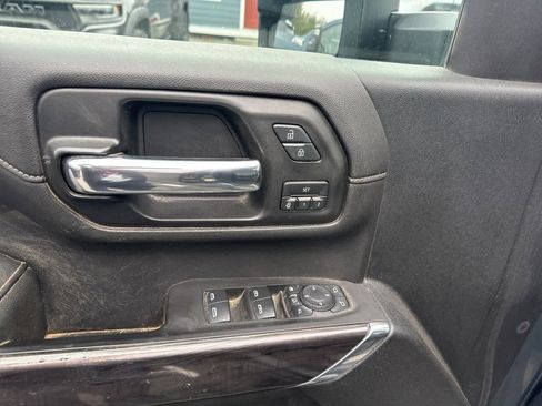 Used 2020 Chevrolet Silverado 2500 LTZ w/ LTZ Convenience Package image 19