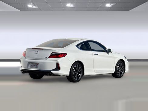 Used 2017 Honda Accord EX-L image 9