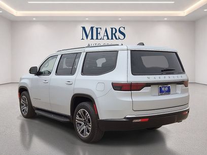 Used 2024 Jeep Wagoneer Series II w/ Flexible Seating Group