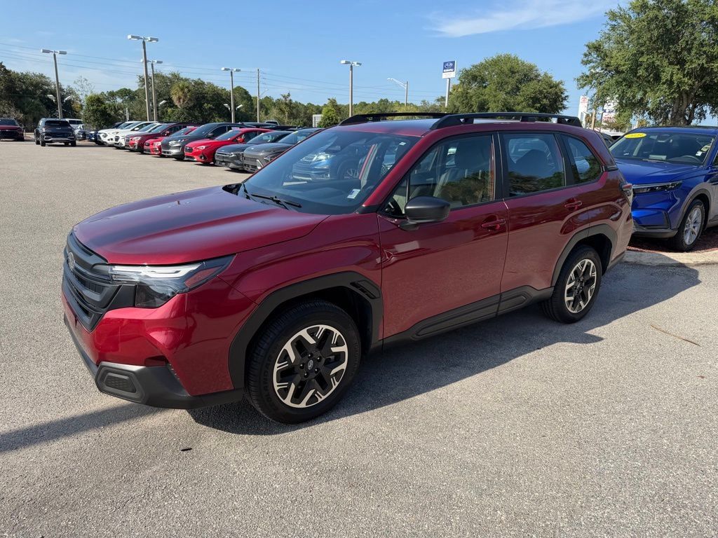 Used 2025 Subaru Forester AWD/4WD image 11