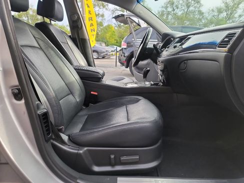 Used 2013 Hyundai Genesis 3.8 image 35