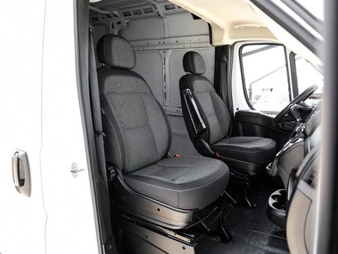Used 2023 RAM ProMaster 2500 image 32