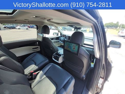Used 2022 Kia Carnival SX Prestige FWD image 38