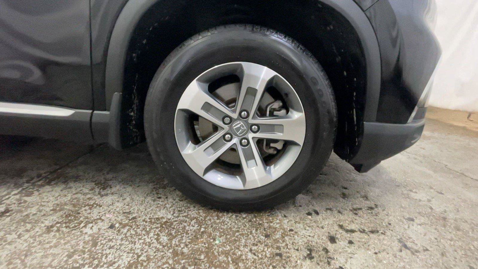 Certified 2025 Honda Pilot EX-L image 17