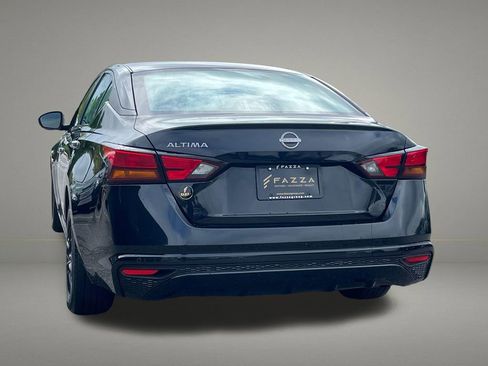 Used 2023 Nissan Altima 2.5 S FWD image 3