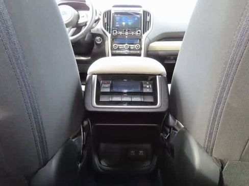 Used 2021 Subaru Ascent Premium w/ Convenience Package image 24