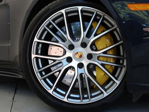 Used 2023 Porsche Panamera Turbo S image 8