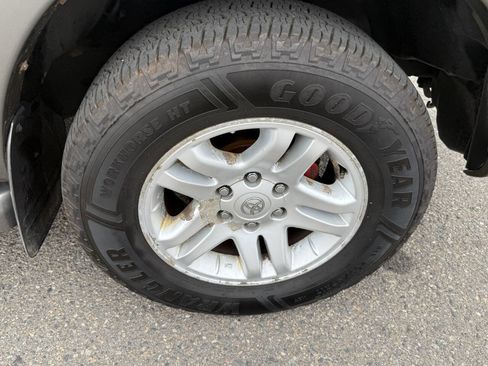 Used 2004 Toyota Tundra Limited image 19