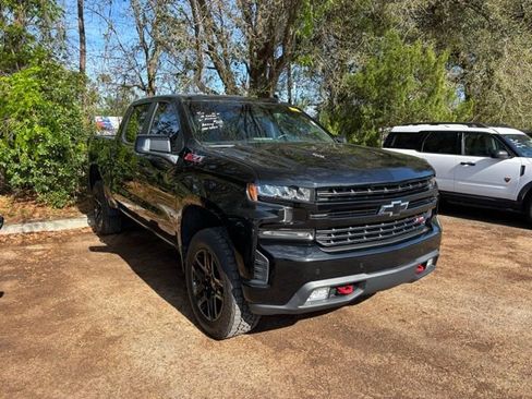 Used 2021 Chevrolet Silverado 1500 LT Trail Boss w/ Convenience Package II image 7