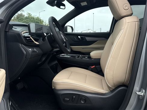 New 2026 Buick Enclave Preferred image 13