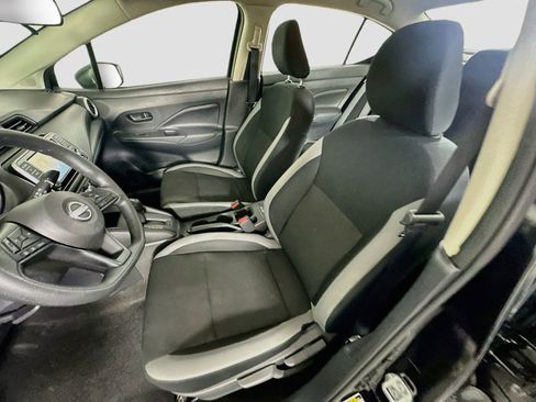 Used 2025 Nissan Versa S FWD image 13