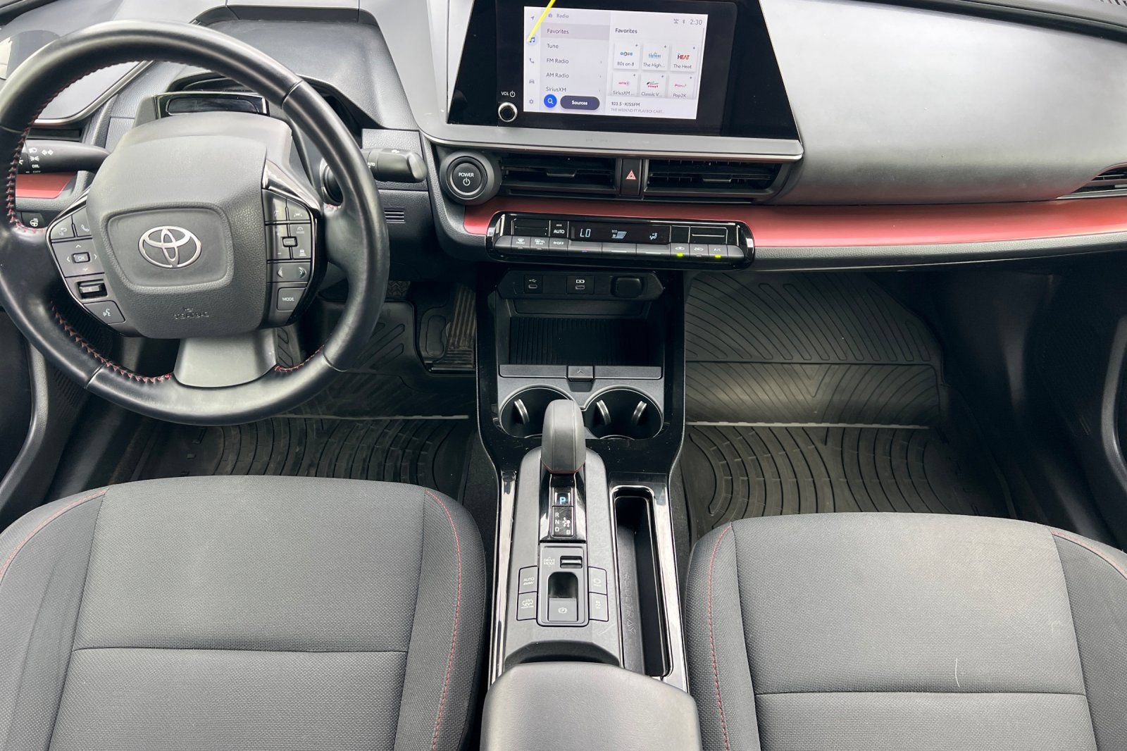 Used 2024 Toyota Prius Prime FWD image 10