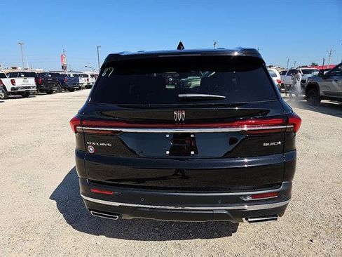 New 2026 Buick Enclave Preferred image 4