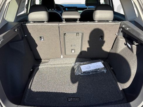 New 2026 Volkswagen Taos SE image 14