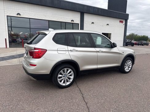 Used 2017 BMW X3 sDrive28i image 4