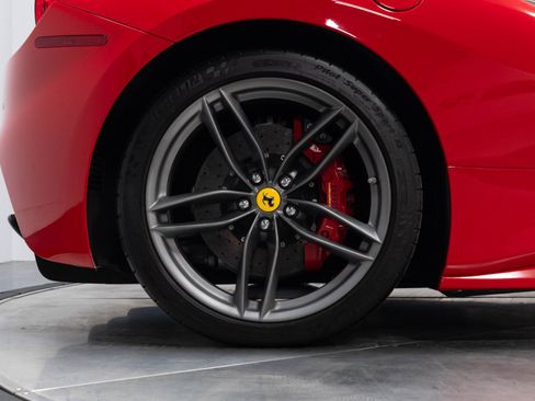 Used 2018 Ferrari 488 GTB RWD image 27