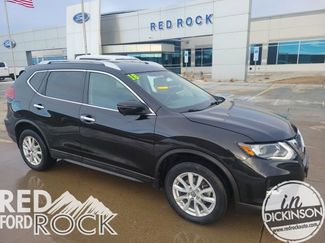 Used 2018 Nissan Rogue SV w/ Premium Package video 1