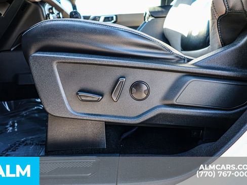 Used 2023 Ford Bronco Wildtrak image 25