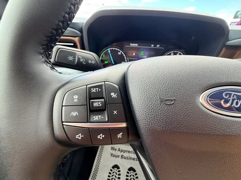 Used 2024 Ford Maverick Lariat FWD image 14