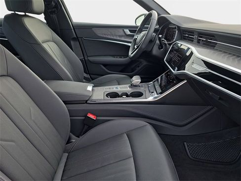 Used 2025 Audi A6 Premium Plus w/ Premium Plus Package image 12