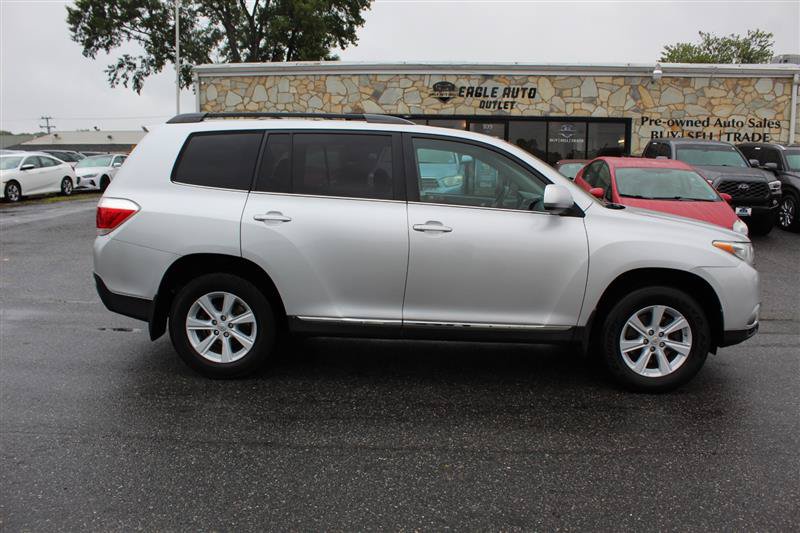 Used 2013 Toyota Highlander SE AWD/4WD image 8