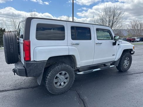 Used 2007 HUMMER H3 Luxury AWD/4WD image 2