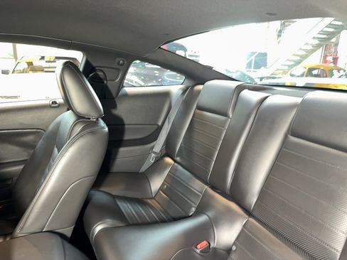 Used 2005 Ford Mustang GT RWD image 41