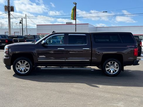 Used 2016 Chevrolet Silverado 1500 High Country w/ High Country Premium Package image 5