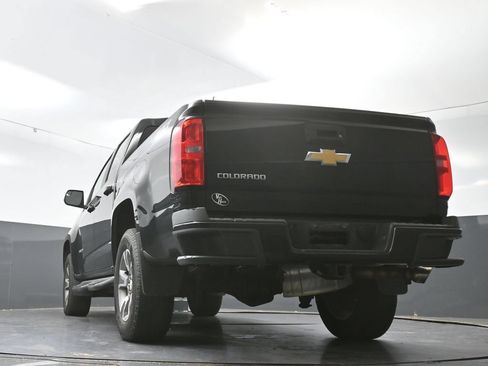 Used 2015 Chevrolet Colorado Z71 AWD/4WD image 29
