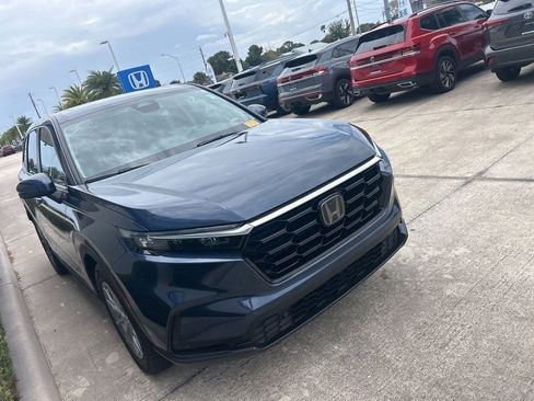Used 2023 Honda CR-V EX-L image 3