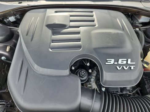 Used 2022 Dodge Charger SXT w/ Blacktop Package AWD/4WD image 12