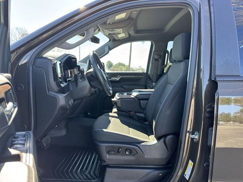 Used 2024 Chevrolet Silverado 1500 LT AWD/4WD image 16